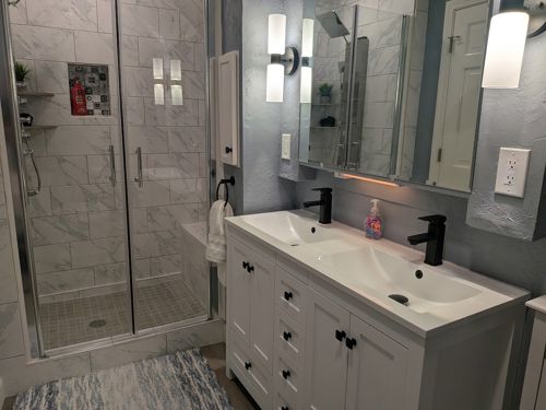 Upstairs Bathroom - After